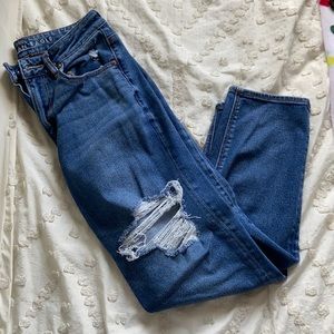 American Eagle Mom Jeans